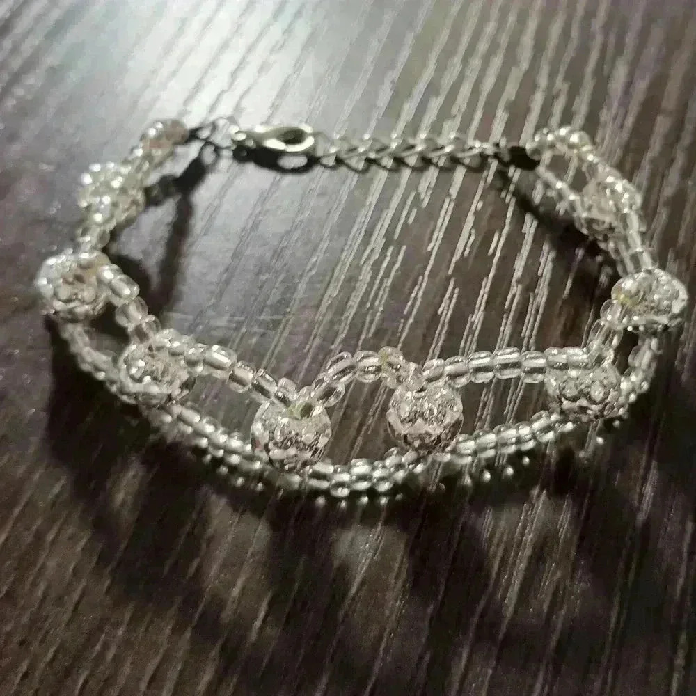 Handmade rhinestone beaded bracelet - Picture 2 of 4